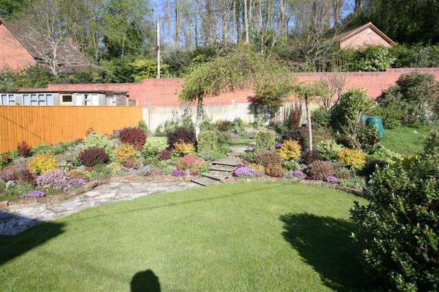  Image of 3 bedroom Detached house for sale in The Park Erlestoke Devizes SN10 at ERLESTOKE SN10 ERLESTOKE, SN10 5TY