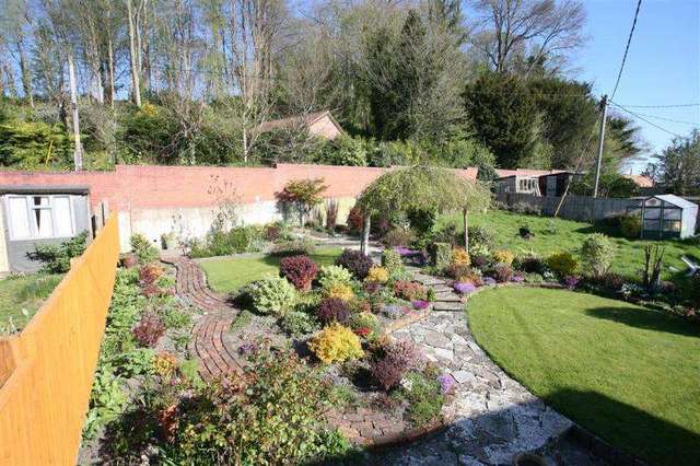  Image of 3 bedroom Detached house for sale in The Park Erlestoke Devizes SN10 at ERLESTOKE SN10 ERLESTOKE, SN10 5TY