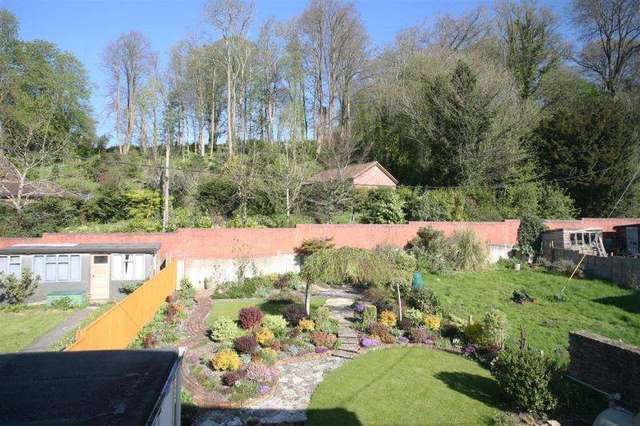  Image of 3 bedroom Detached house for sale in The Park Erlestoke Devizes SN10 at ERLESTOKE SN10 ERLESTOKE, SN10 5TY