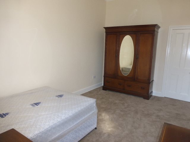  Image of 2 bedroom Flat to rent in Thirlestane Road Edinburgh EH9 at Marchmont Edinburgh Edinburgh, EH9 1AL