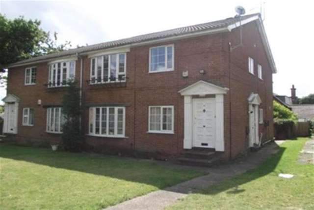  Image of 2 bedroom Flat to rent in Thoresby Court Nottingham NG3 at Nottingham, NG3 5EH