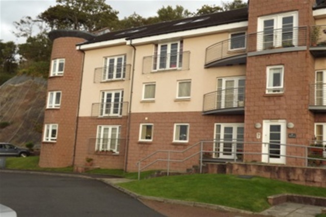 Image of 2 bedroom Flat to rent in Greenock Road Wemyss Bay PA18 at Wemyss Bay Inverclyde Inverclyde, PA18 6DT