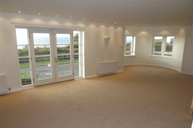  Image of 2 bedroom Flat to rent in Greenock Road Wemyss Bay PA18 at Wemyss Bay Inverclyde Inverclyde, PA18 6DT