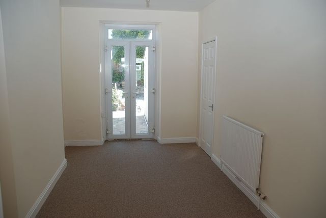  Image of 3 bedroom Terraced house to rent in Tresillian Street Plymouth PL4 at Tresillian Street Cattedown Plymouth, PL4 0QW