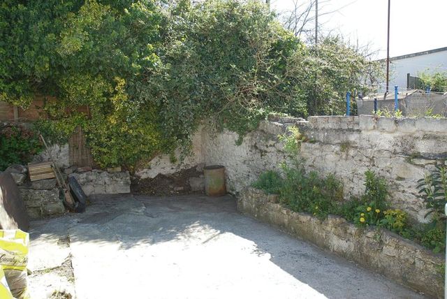  Image of 3 bedroom Terraced house to rent in Tresillian Street Plymouth PL4 at Tresillian Street Cattedown Plymouth, PL4 0QW