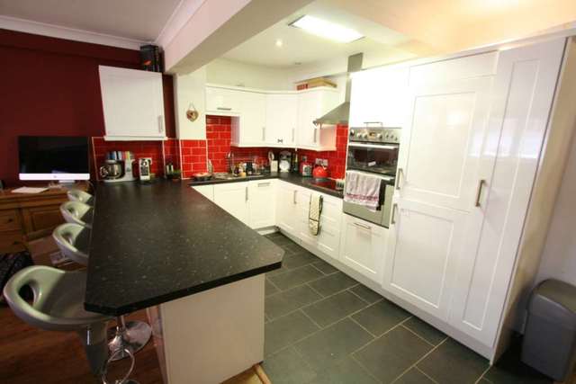 Image of 2 bedroom Apartment to rent in Dickinson Street Manchester M1 at Dickinson Street  Manchester, M1 4LX