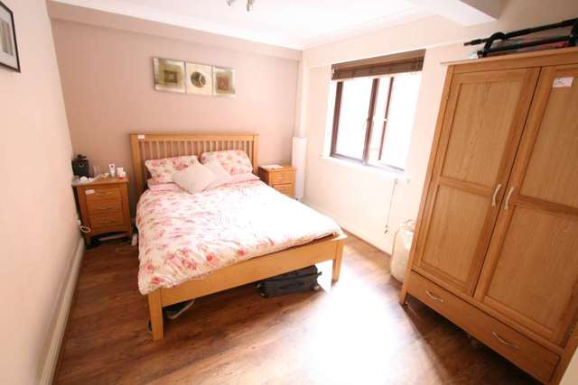  Image of 2 bedroom Apartment to rent in Dickinson Street Manchester M1 at Dickinson Street  Manchester, M1 4LX