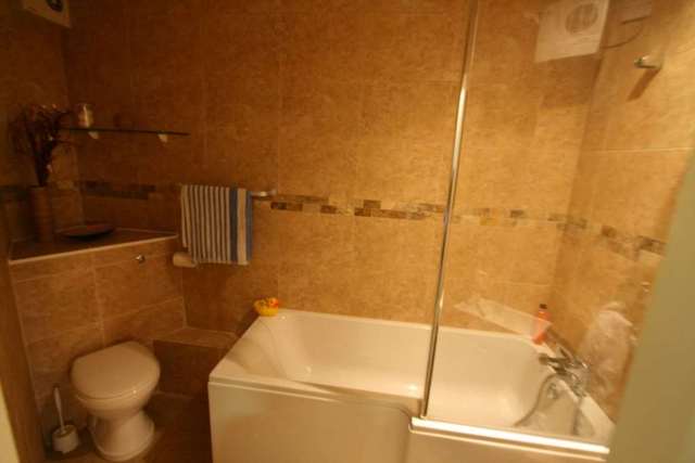  Image of 2 bedroom Apartment to rent in Dickinson Street Manchester M1 at Dickinson Street  Manchester, M1 4LX