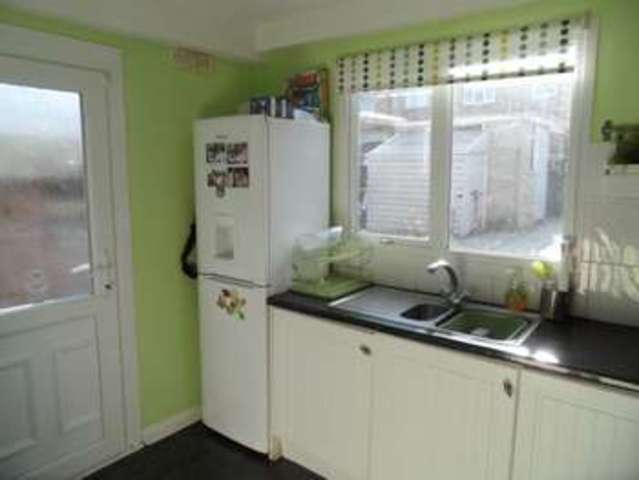  Image of 3 bedroom Terraced house for sale in Tyne Gardens Aveley South Ockendon RM15 at Tyne Gardens Aveley South Ockendon, RM15 4RL