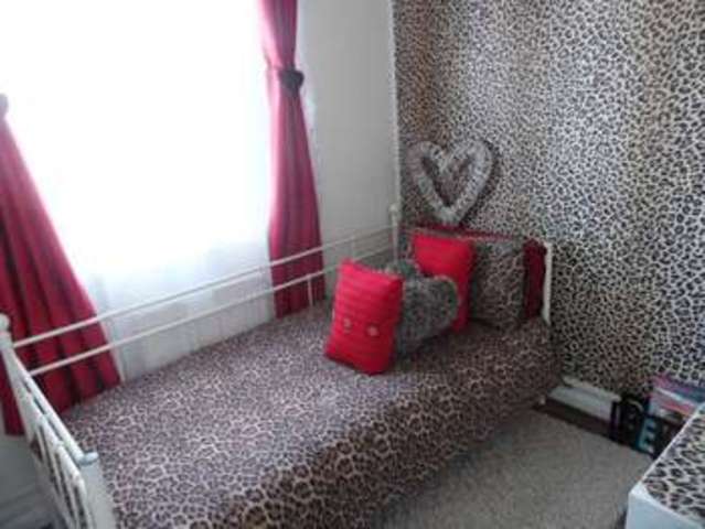  Image of 3 bedroom Terraced house for sale in Tyne Gardens Aveley South Ockendon RM15 at Tyne Gardens Aveley South Ockendon, RM15 4RL