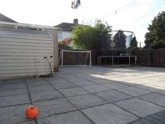  Image of 3 bedroom Terraced house for sale in Tyne Gardens Aveley South Ockendon RM15 at Tyne Gardens Aveley South Ockendon, RM15 4RL