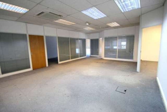  Image of Detached house to rent in Cumberland Park Scrubs Lane London NW10 at Scrubs Lane  London, NW10 6RE