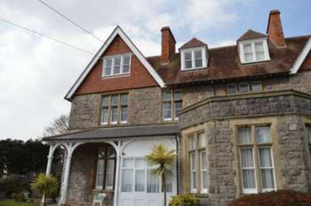  Image of 2 bedroom Flat for sale in Upper Church Road Weston-super-Mare BS23 at Upper Church Road  Weston-Super-Mare, BS23 2HX