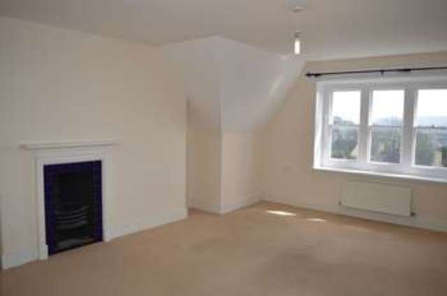  Image of 2 bedroom Flat for sale in Upper Church Road Weston-super-Mare BS23 at Upper Church Road  Weston-Super-Mare, BS23 2HX