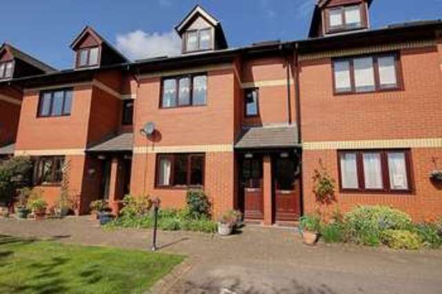  Image of 3 bedroom Flat for sale in Uskvale Mews Caerleon Newport NP18 at Uskvale Mews Caerleon Newport, NP18 1NE
