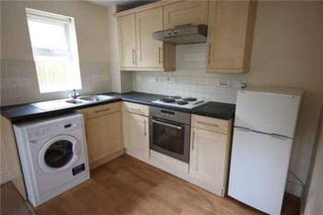  Image of 2 bedroom Maisonette for sale in North Road Woking GU21 at North Road Woking Horsell, GU21 5DA