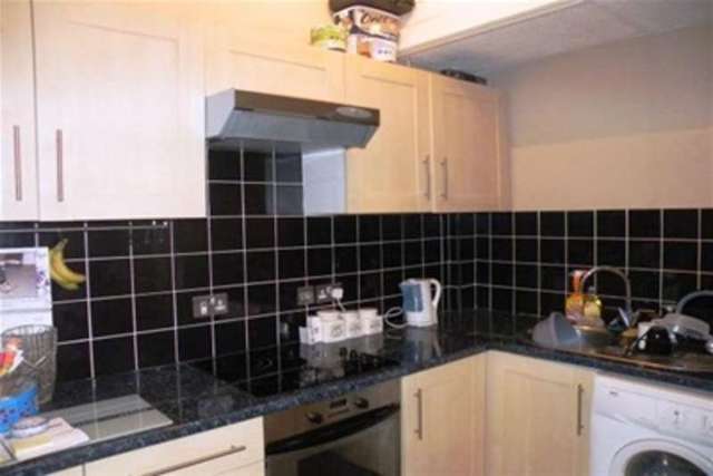  Image of 1 bedroom Flat to rent in Victoria Road North Southsea PO5 at Southsea, PO5 1PP
