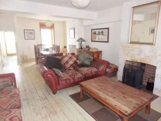  Image of 3 bedroom Terraced house for sale in Victoria Square Portland DT5 at 4 Victoria Square  Portland, DT5 1AL