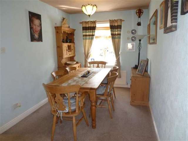  Image of 3 bedroom Detached house for sale in Waingate Linthwaite Huddersfield HD7 at Linthwaite, HD7 5NR