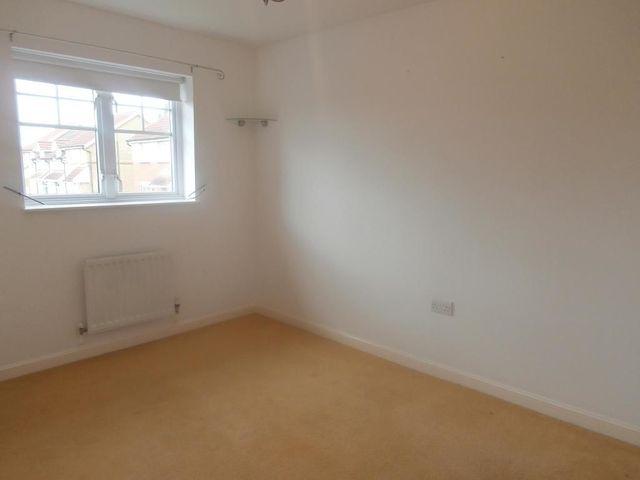  Image of 3 bedroom Semi-Detached house to rent in Wallace Brae Court Reddingmuirhead Falkirk FK2 at Polmont Falkirk Falkirk, FK2 0FD