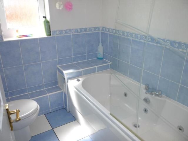  Image of 3 bedroom Semi-Detached house to rent in Wallace Brae Court Reddingmuirhead Falkirk FK2 at Polmont Falkirk Falkirk, FK2 0FD