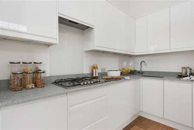  Image of 2 bedroom Flat for sale in London Road London SW16 at 1423a London Road, SW16 4AH