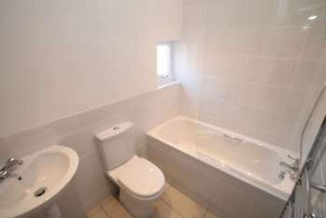  Image of 3 bedroom Flat to rent in Warton Terrace Heaton Newcastle upon Tyne NE6 at Warton Terrace Heaton Newcastle Upon Tyne, NE6 5LS