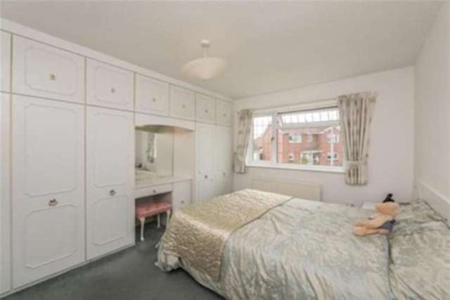  Image of 3 bedroom Detached house to rent in Water Orton Close Beeston Nottingham NG9 at Nottingham, NG9 6LQ