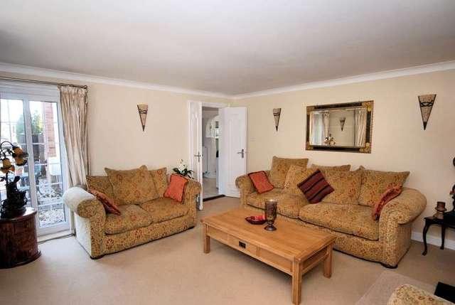  Image of 5 bedroom Detached house for sale in Norwich Road Watton Thetford IP25 at Watton Thetford Norfolk, IP25 6DH