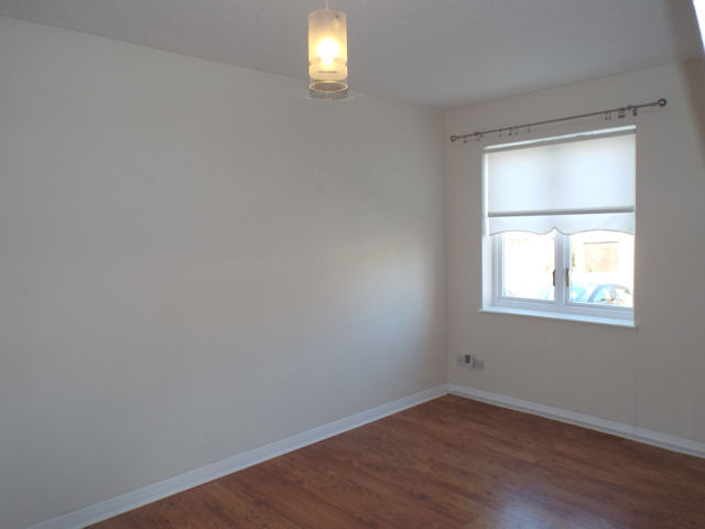  Image of 2 bedroom Semi-Detached house to rent in Webster Groves Wishaw ML2 at Wishaw North Lanarkshire North Lanarkshire, ML2 8XX