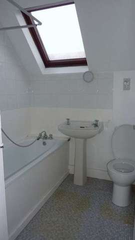  Image of 1 bedroom Flat to rent in Welldon Crescent Harrow-on-the-Hill Harrow HA1 at Welldon Crescent  Harrow, HA1 1QR