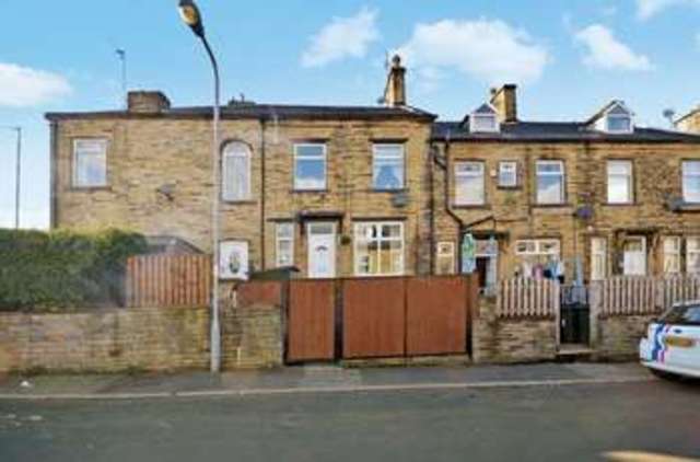 Image of 2 bedroom Terraced house for sale in Wellington Street Allerton Bradford BD15 at Wellington Street Allerton Bradford, BD15 7QZ
