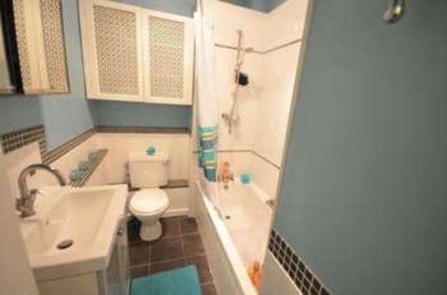  Image of 2 bedroom Terraced house for sale in Wellington Street Allerton Bradford BD15 at Wellington Street Allerton Bradford, BD15 7QZ