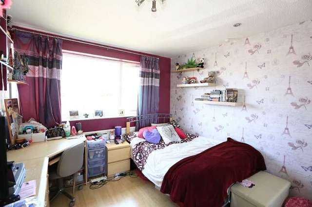  Image of 4 bedroom Detached house for sale in Mewstone Avenue Wembury Plymouth PL9 at Wembury Plymouth Devon, PL9 0JU