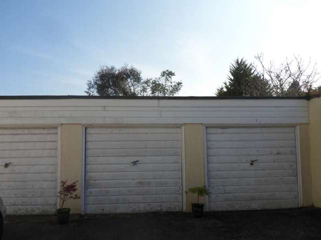  Image of 2 bedroom Apartment for sale in Wessiters Seaton EX12 at Wessiters  Seaton, EX12 2PL