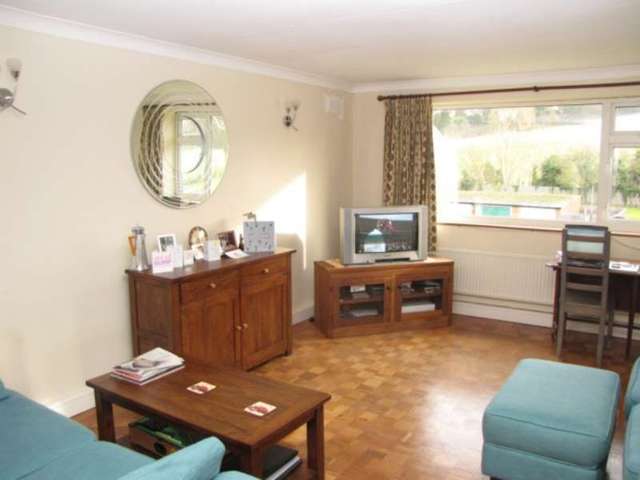  Image of 2 bedroom Apartment to rent in Bessborough Road Harrow HA1 at Bessborough Road  Harrow, HA1 3DF