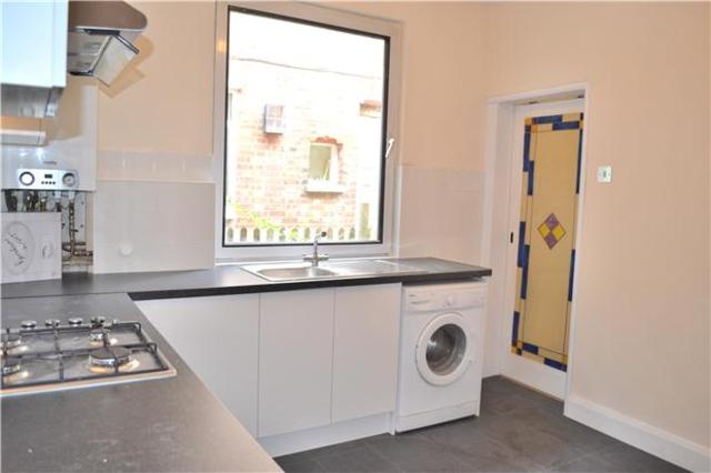  Image of 2 bedroom Flat to rent in West End Lane Barnet EN5 at Barnet Hertfordshire High Barnet, EN5 2SB