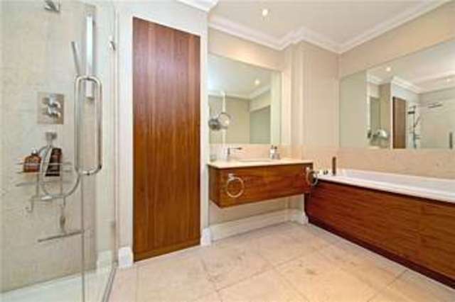  Image of 3 bedroom Apartment for sale in Broadfield Way Aldenham Watford WD25 at Broadfield Way Watford Letchmore Heath, WD25 8DF