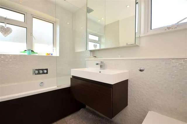  Image of 3 bedroom Semi-Detached house for sale in West Point Newick Lewes BN8 at Newick Lewes Lewes, BN8 4NU