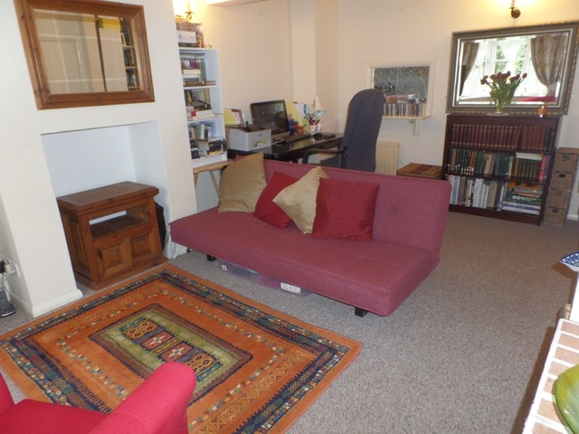  Image of 2 bedroom Detached house to rent in Westgate Chichester PO19 at Chichester, PO19 3EZ