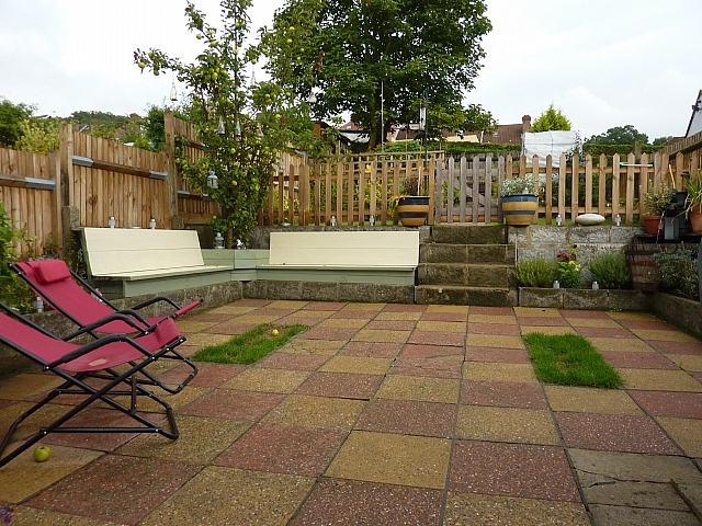  Image of 3 bedroom Terraced house to rent in Westmount Road London SE9 at Eltham  London, SE9 1NL