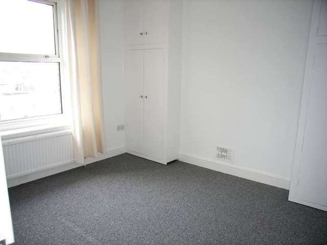  Image of 2 bedroom Flat to rent in Dorchester Road Weymouth DT4 at Weymouth, DT4 7JR