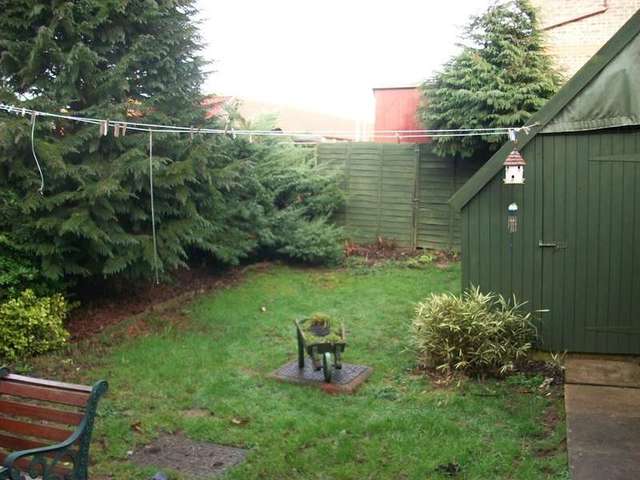  Image of 3 bedroom Terraced house to rent in Blackberry Lane Weymouth DT3 at Weymouth, DT3 5RZ