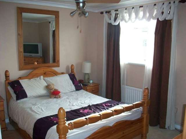  Image of 3 bedroom Terraced house to rent in Blackberry Lane Weymouth DT3 at Weymouth, DT3 5RZ