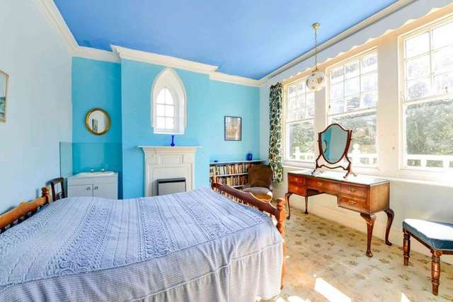  Image of 5 bedroom Detached house for sale in Belle Vue Road Weymouth DT4 at 19 Belle Vue Road  Weymouth, DT4 8RZ