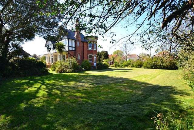  Image of 5 bedroom Detached house for sale in Belle Vue Road Weymouth DT4 at 19 Belle Vue Road  Weymouth, DT4 8RZ