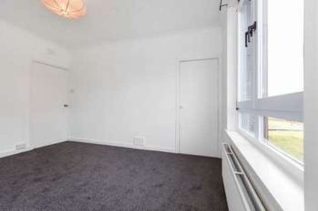  Image of 2 bedroom Flat for sale in Whirlbut Street Dunfermline KY11 at Whirlbut Street  Dunfermline, KY11 3AA