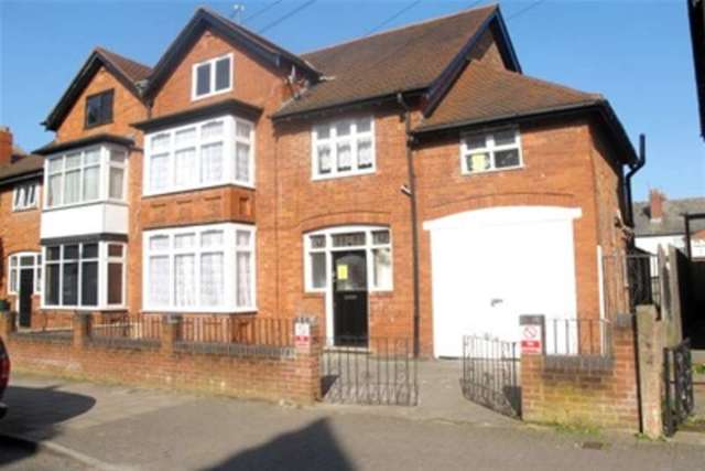  Image of 2 bedroom Flat to rent in Whitehall Road Handsworth Birmingham B21 at Birmingham, B21 9BA
