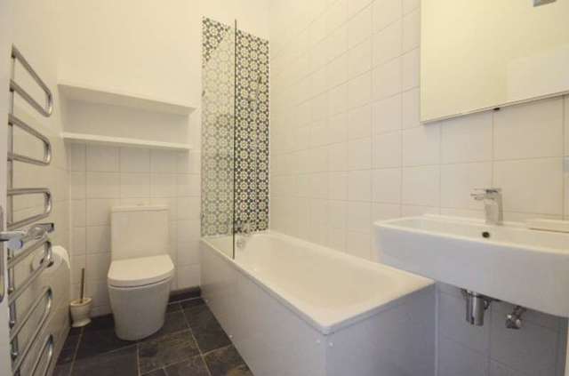  Image of 1 bedroom Flat to rent in Wickham Road London SE4 at Wickham Road  Brockley, SE4 1LS