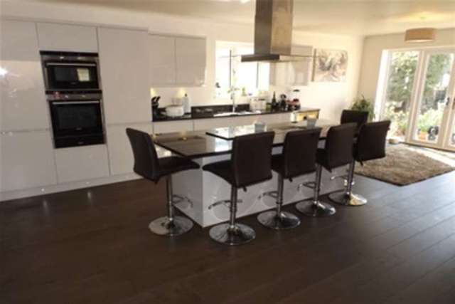  Image of 3 bedroom Bungalow to rent in Wildings Lane Lytham St. Annes FY8 at Lytham St. Annes, FY8 3RJ